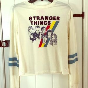 *NWT* Stranger Things Long Sleeve Crop Tee!